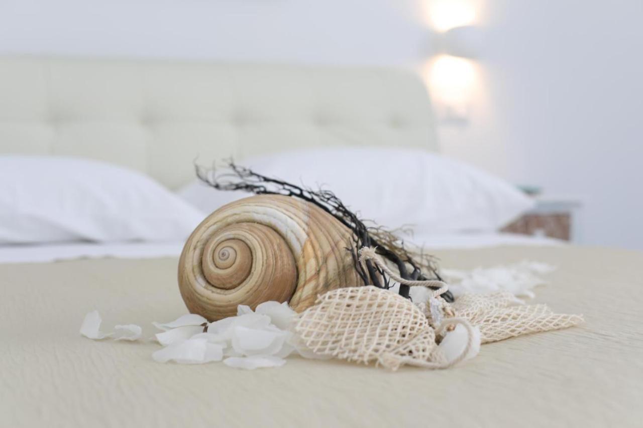 White Aurora Rooms Porto Cesareo Bagian luar foto