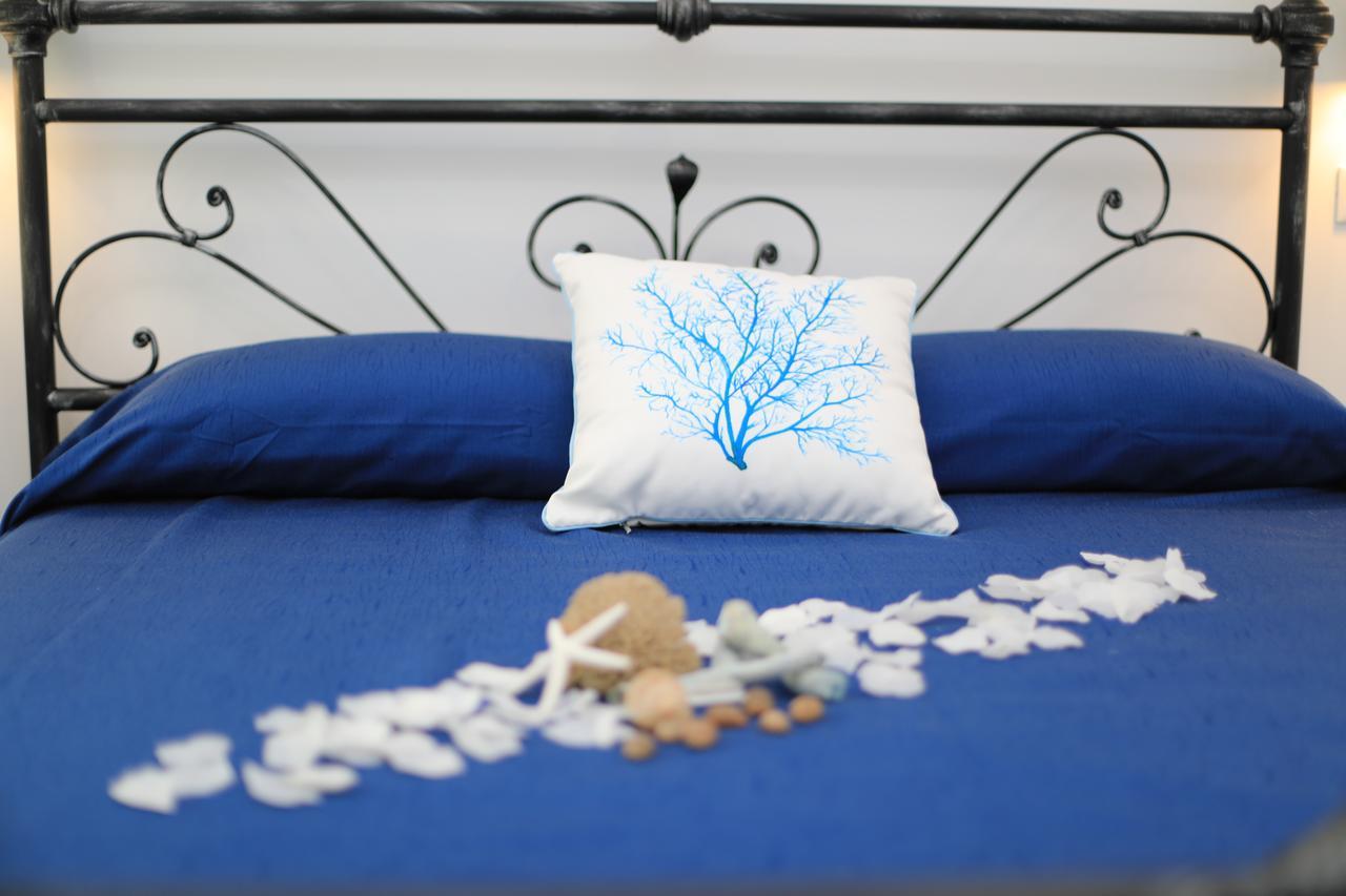 White Aurora Rooms Porto Cesareo Bagian luar foto