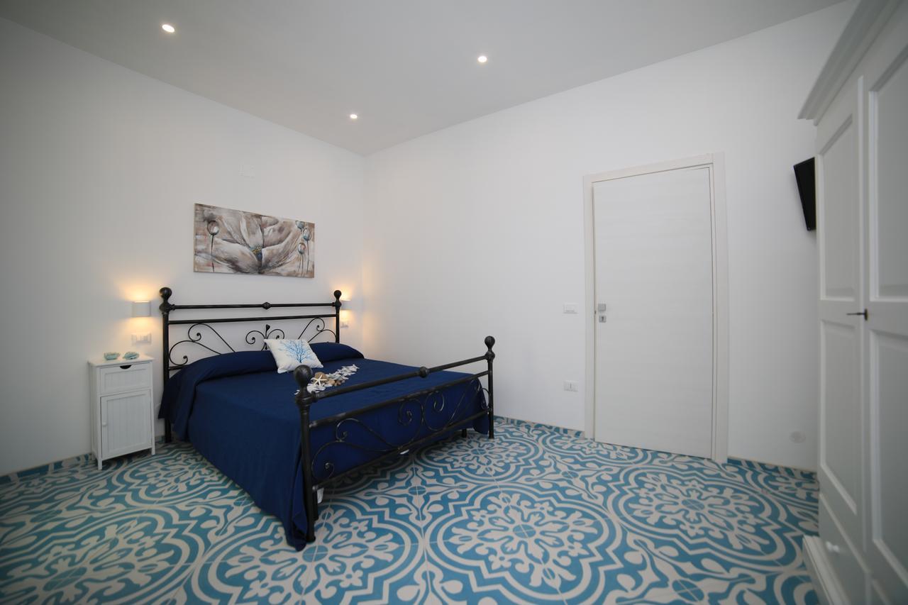 White Aurora Rooms Porto Cesareo Bagian luar foto