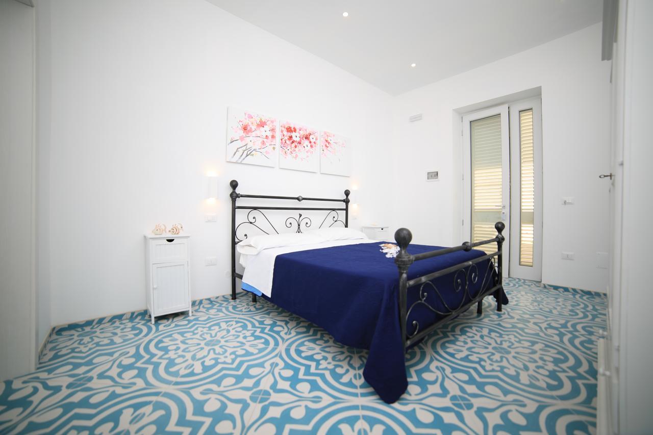 White Aurora Rooms Porto Cesareo Bagian luar foto